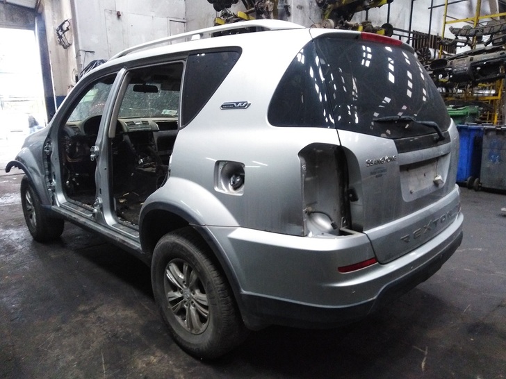 MOTOR DE PARTIDA Ssangyong REXTON 2013  USADO  EN DESARME